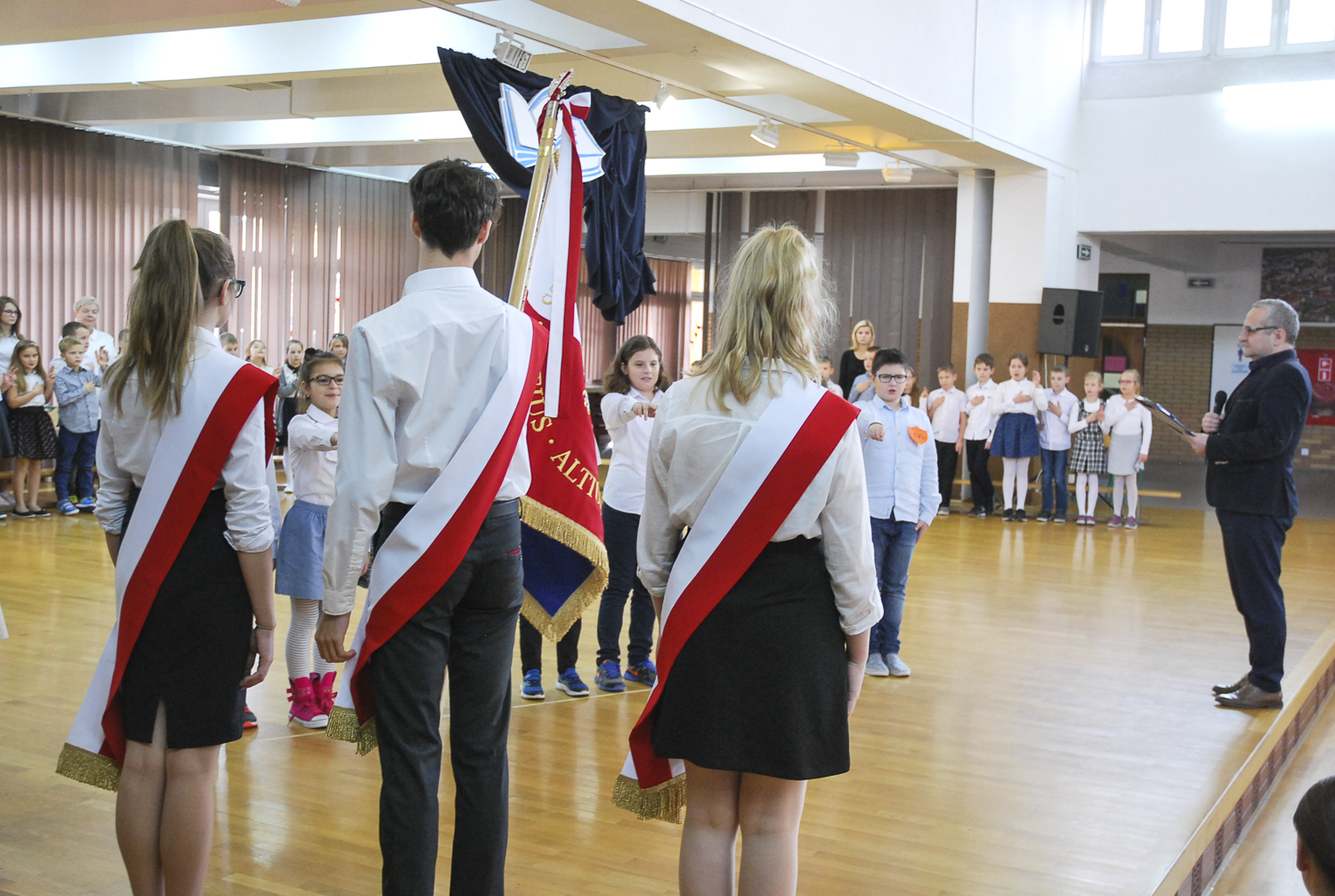 Beata_Misiura_Slubowanie_Klas_Czwartych_2018_Ozimek_1500px_15
